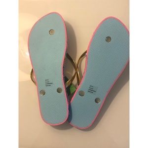 Lilly Pulitzer Shoes - BNWT Lilly Pulitzer flip flops Lilly Pulitzer Shoes - BNWT Lilly Pulitzer flip flops